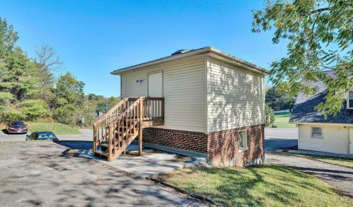 Photo #33 of 7760 Williamson Road, Roanoke, VA 0.4 acres