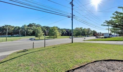 Photo #41 of 7760 Williamson Road, Roanoke, VA 0.4 acres