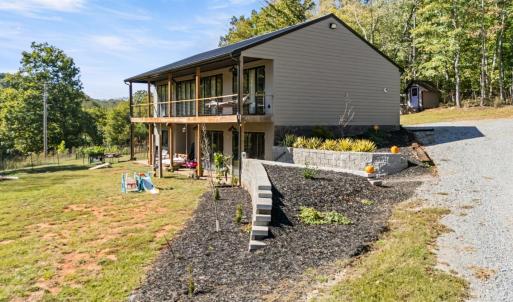 Photo #4 of 8915 Charlemont Road, Goode, VA 1.6 acres