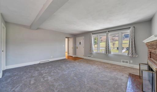 Photo #8 of 8699 Lee Hwy, Fincastle, VA 1.3 acres