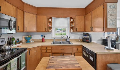 Photo #14 of 1419 Nelson Drive, Lynchburg, VA 0.7 acres