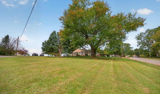 Photo #32 of 1419 Nelson Drive, Lynchburg, VA 0.7 acres