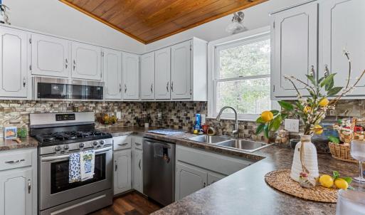 Photo #4 of 1136 Laughlin Lane, Forest, VA 3.5 acres