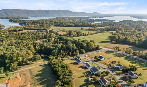 Photo #42 of 1019 Park Mountain Terrace, Huddleston, VA 0.4 acres