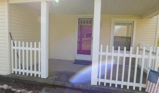 Nice front porch for sitting and relaxing