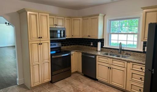 Photo #5 of 579 Stokes Road, Farmville, VA 2.5 acres