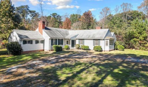 Photo #2 of 2101 Peery Drive, Farmville, VA 10.6 acres
