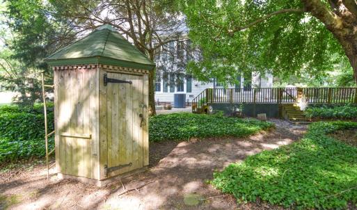 Garden shed