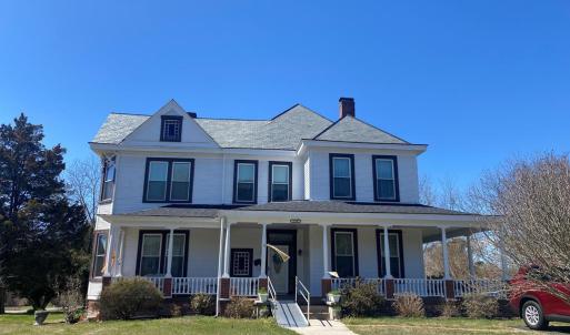 Photo #2 of 210 COLLEGE AVE, Blackstone, VA 0.7 acres
