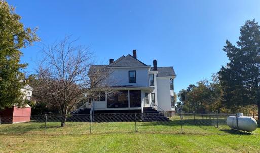 Photo #6 of 210 COLLEGE AVE, Blackstone, VA 0.7 acres