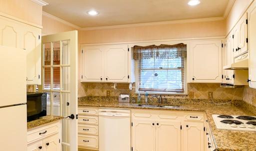 Photo #5 of 2729 Plank Rd, South Hill, VA 1.8 acres