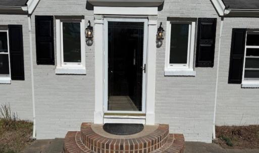 Photo #2 of 110 Nelson Street, Crewe, VA