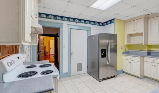 Photo #20 of 206 FIRST AVE, Farmville, VA 0.9 acres