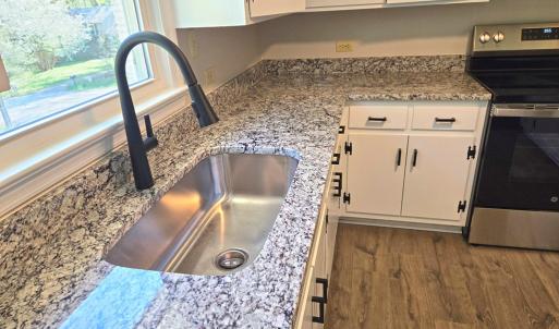 Photo #5 of 1305 Lee Drive, Farmville, VA 0.3 acres