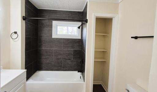 Photo #3 of 112 Third St, Brookneal, VA 0.1 acres