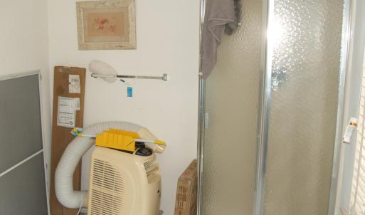 Full bath on second level