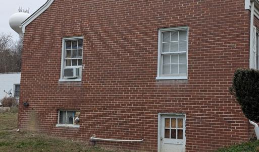 Photo #2 of 1007 Osborn Road, Farmville, VA