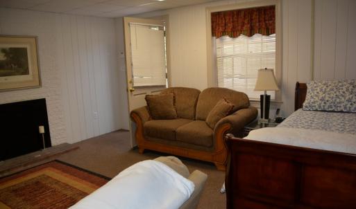Photo #12 of 1104 High Street, Farmville, VA 0.8 acres