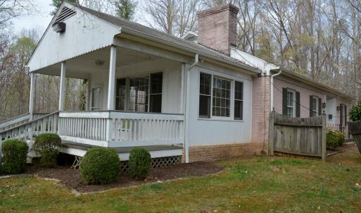 Photo #17 of 1104 High Street, Farmville, VA 0.8 acres