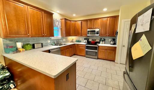 Photo #10 of 215 Beachcliff Road, Blackstone, VA 1.3 acres