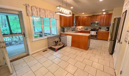 Photo #8 of 215 Beachcliff Road, Blackstone, VA 1.3 acres