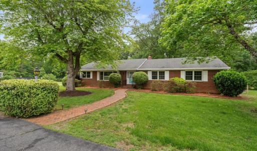 Photo #3 of 8911 Deekens Street, Amelia Court House, VA 1.0 acres