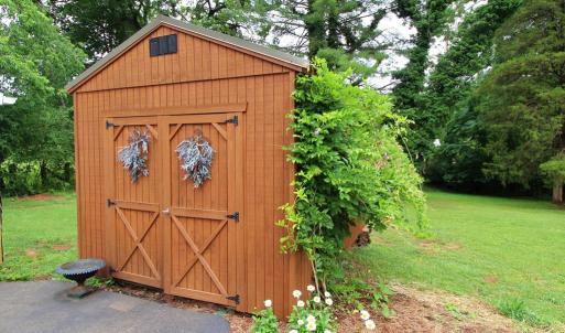 Photo #7 of 1538 Redfields Rd, Appomattox, VA 1.2 acres