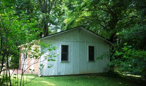 Photo #36 of 1003 Fayette St, Farmville, VA 0.7 acres