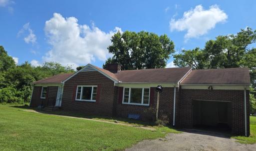Photo #2 of 1538 Cumberland Rd., Farmville, VA 0.5 acres