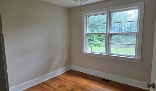 Photo #6 of 1538 Cumberland Rd., Farmville, VA 0.5 acres