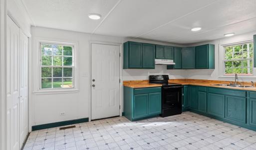 Photo #10 of 6330 Darlington Heights, Farmville, VA 0.7 acres