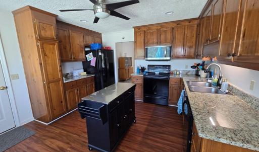 Photo #8 of 11941 Appaloosa Dr, Amelia, VA 2.1 acres