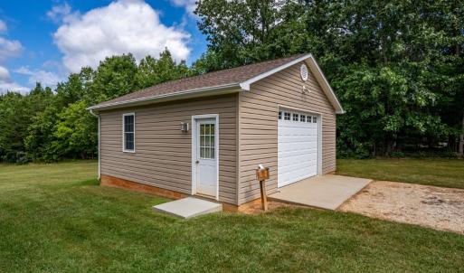 Photo #27 of 1975 Morning Star, Appomattox, VA 1.7 acres