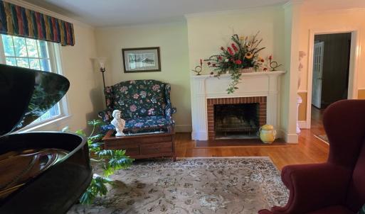 Photo #3 of 701 Fourth Ave., Farmville, VA 1.3 acres