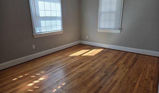 Photo #5 of 1546 Cumberland Road, Farmville, VA 0.3 acres