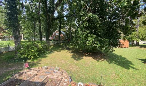 Photo #6 of 305 E 5th Avenue, Kenbridge, VA 0.3 acres