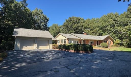 Photo #4 of 733 Morning Star Rd, Appomattox, VA 4.9 acres