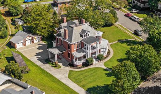 Photo #3 of 200 OLIVER AVE, Crewe, VA 0.7 acres