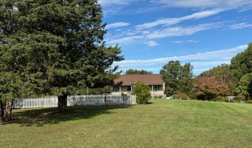 Photo #7 of 827 Wolf Creek Ln, Appomattox, VA 15.3 acres