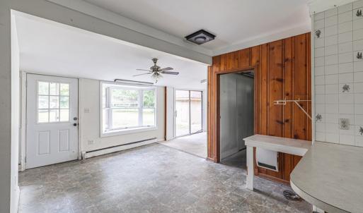 Photo #5 of 311 Four Locust Hwy, Keysville, VA 1.0 acres