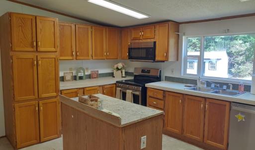Photo #11 of 1056 Marions Trail, Halifax, VA 1.1 acres