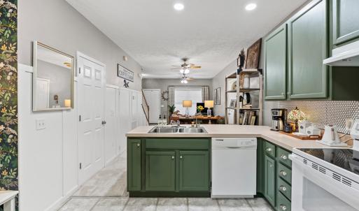 Photo #13 of 1603 High St, Farmville, VA 0.6 acres