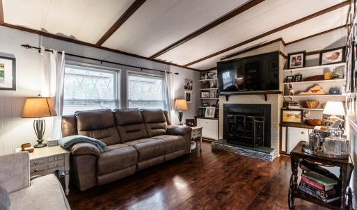 Photo #6 of 301 Log Cabin Rd, Appomattox, VA 1.0 acres