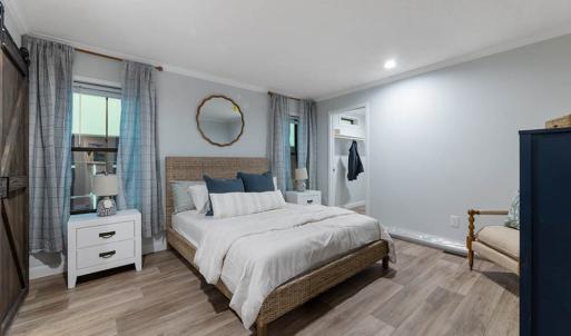 Pictures are similar