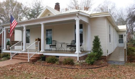 Photo #3 of 307 First Ave, Farmville, VA 0.3 acres