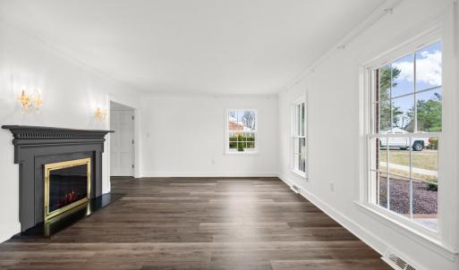 Photo #7 of 308 Dana Dr, Farmville, VA 0.9 acres