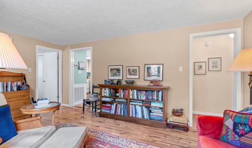 Photo #5 of 400 Germantown Rd, Farmville, VA 0.9 acres