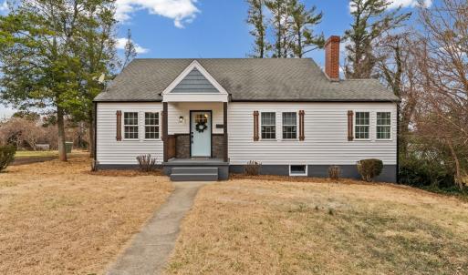 Photo #2 of 702 Irving Street, Farmville, VA 0.2 acres