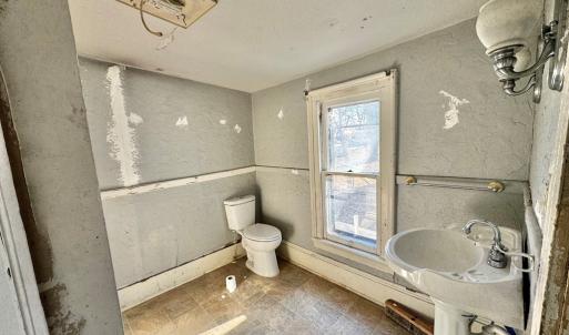 Photo #15 of 301 E. Virginia Avenue, Crewe, VA 0.3 acres