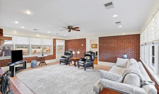 Photo #22 of 701 Fourth Ave, Farmville, VA 0.6 acres